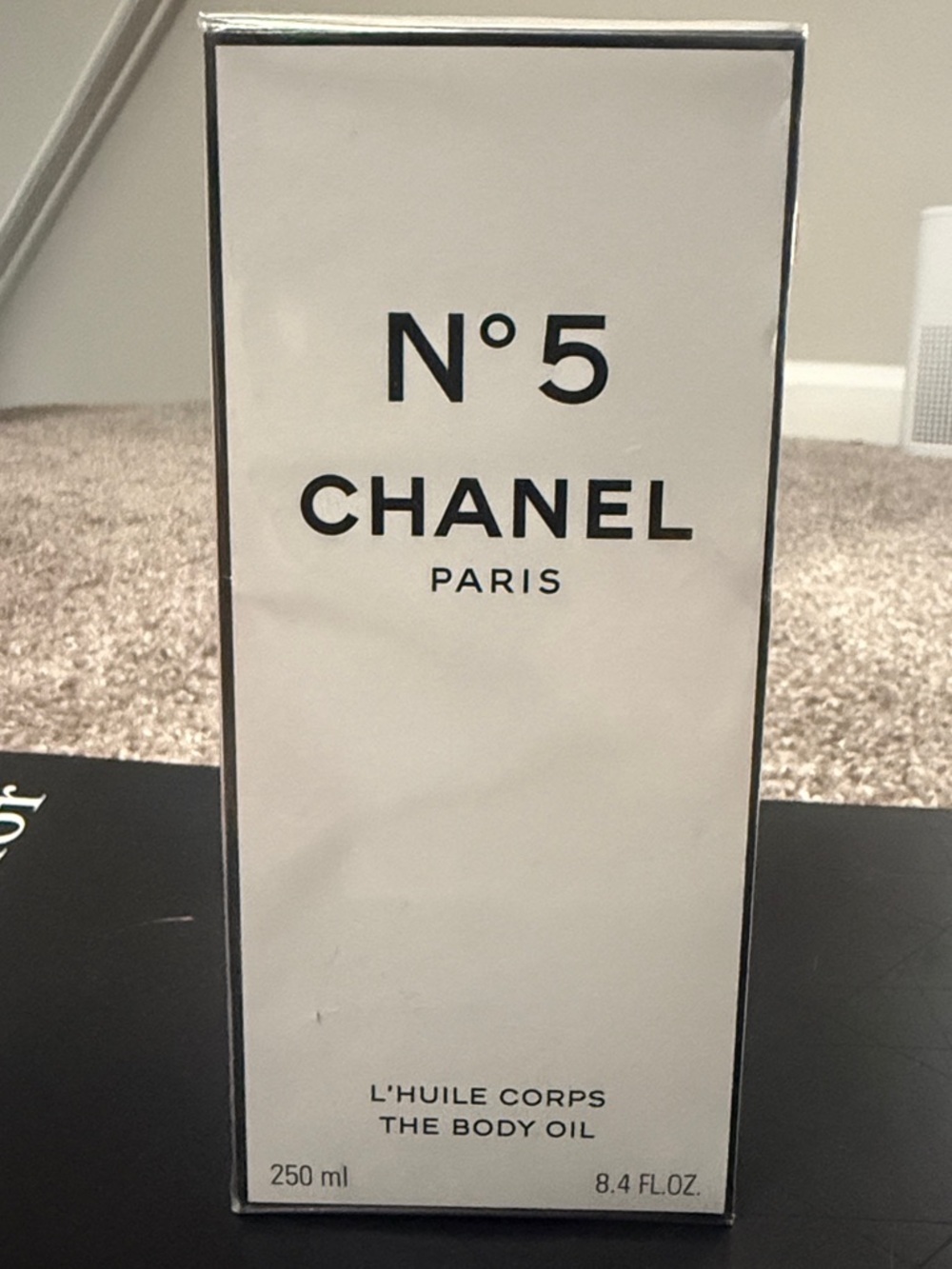 CHANEL N°5 Body Oil Packaging - White & Black